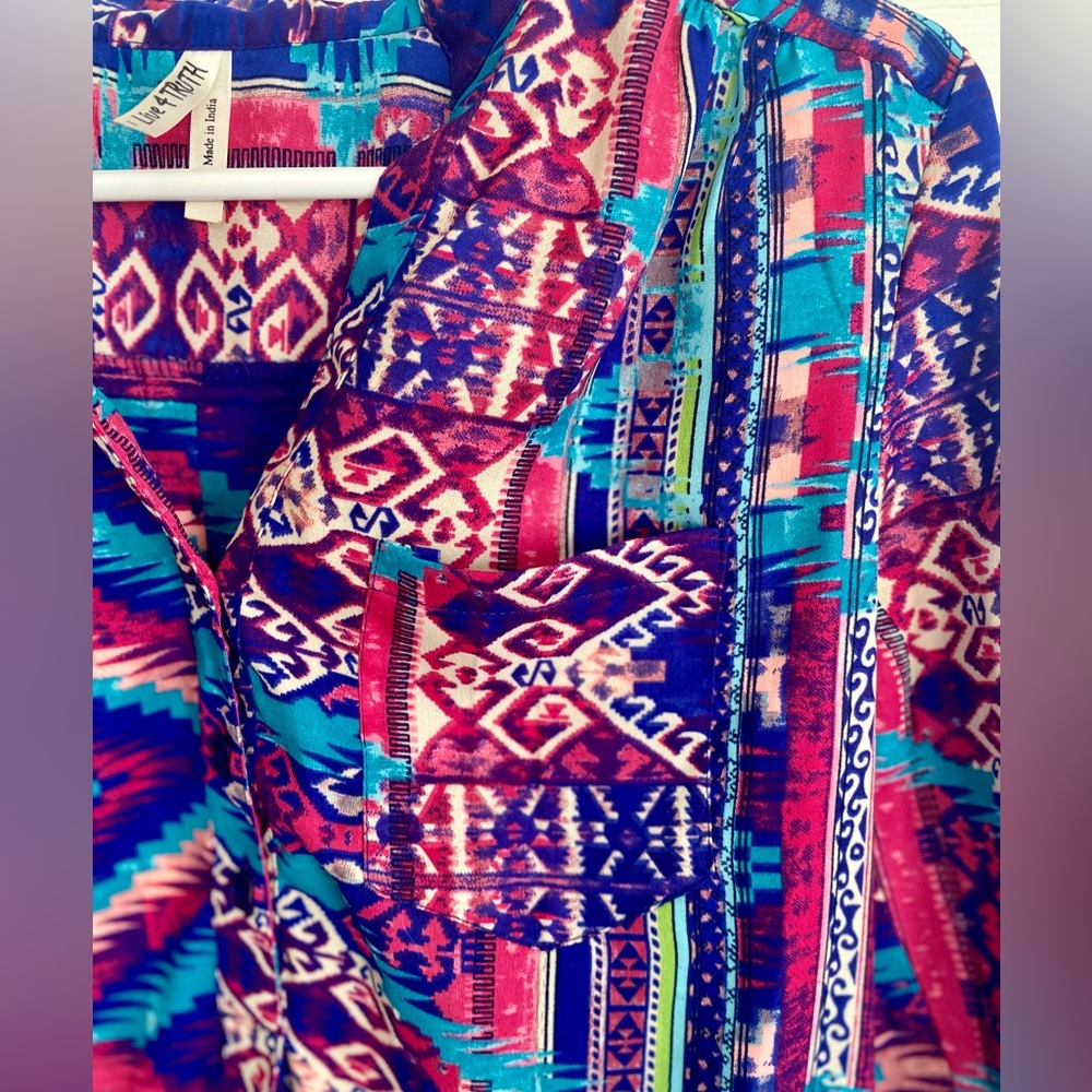 LIVE 4 TRUTH VIBRANT BOHO BUTTON FRONT BLOUSE - Picture 3 of 9